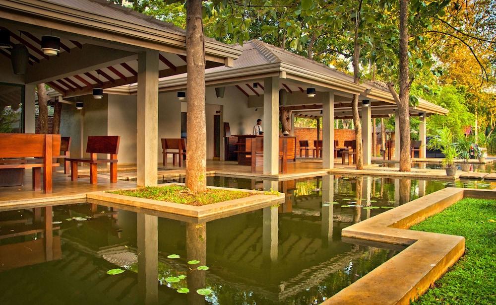 Fresco Water Villa Σιγκιρίγια Εξωτερικό φωτογραφία