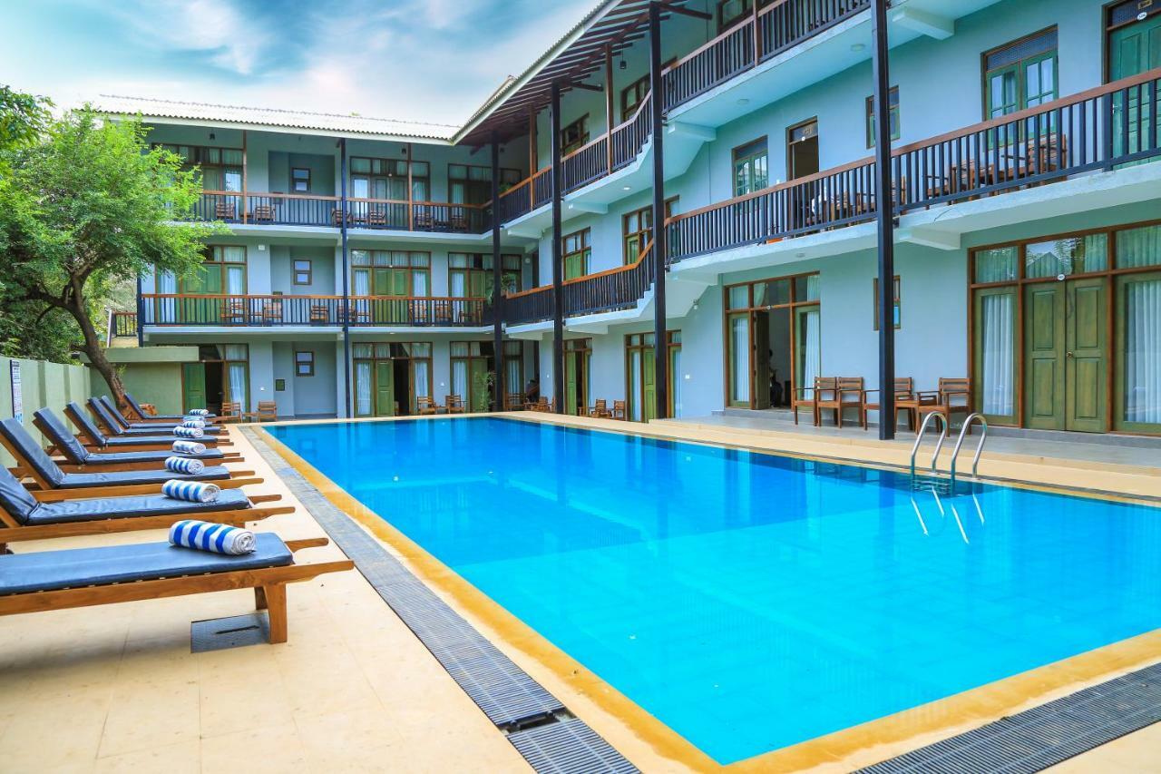 Fresco Water Villa Σιγκιρίγια Εξωτερικό φωτογραφία